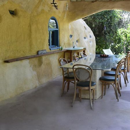 Dutch Farm Israel Acomodação com café da manhã Sede Zevi Exterior foto